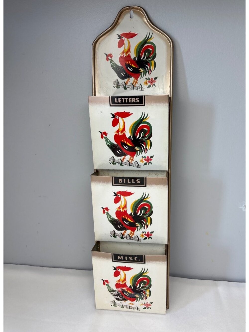 Vintage Tin Metal Rooster Wall Organizer 3 Compartments - Letters Bills Misc